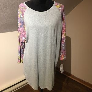 Heathered Gray LLR Randy w Floral Sleeve